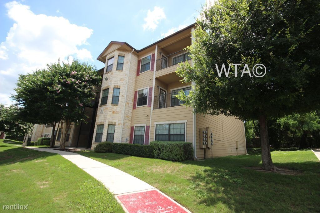 Budget Suites 7880 Fredericksburg Rd, San Antonio, TX 78229