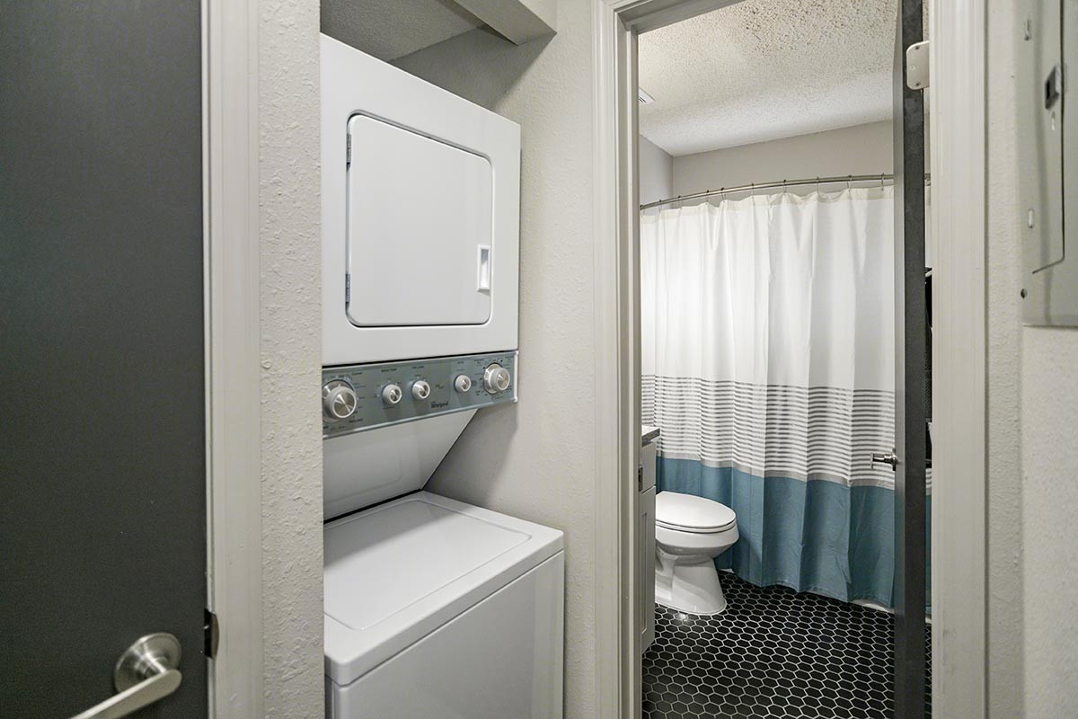 Element At Kirkwood, Atlanta - (see pics & AVAIL)