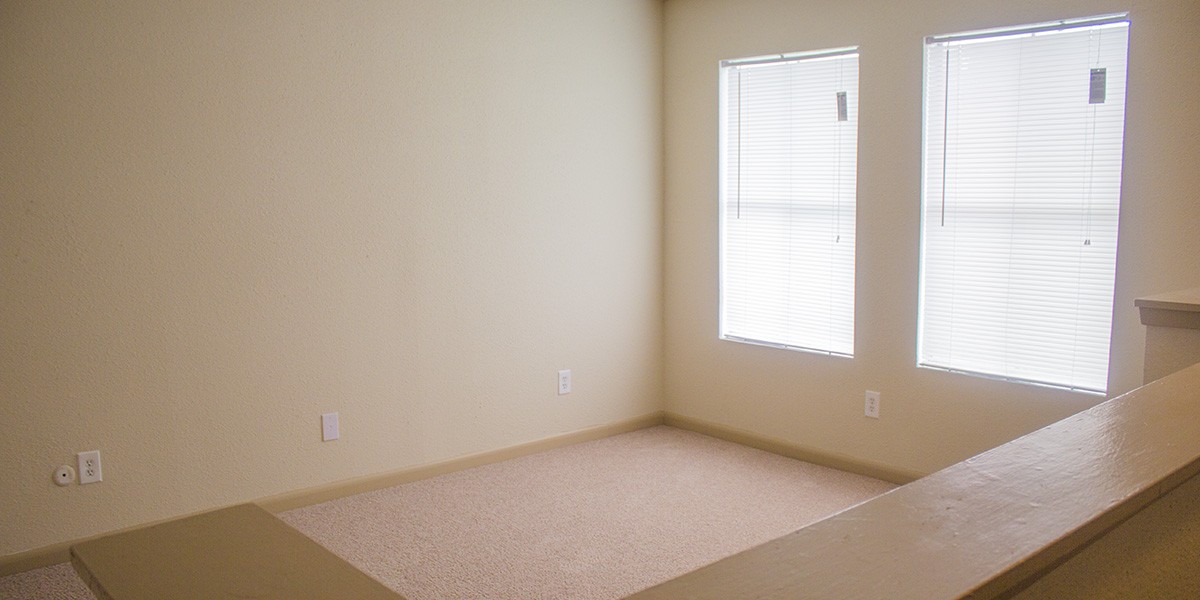 Bellaire Silk, Houston - (see reviews, pics & AVAIL)