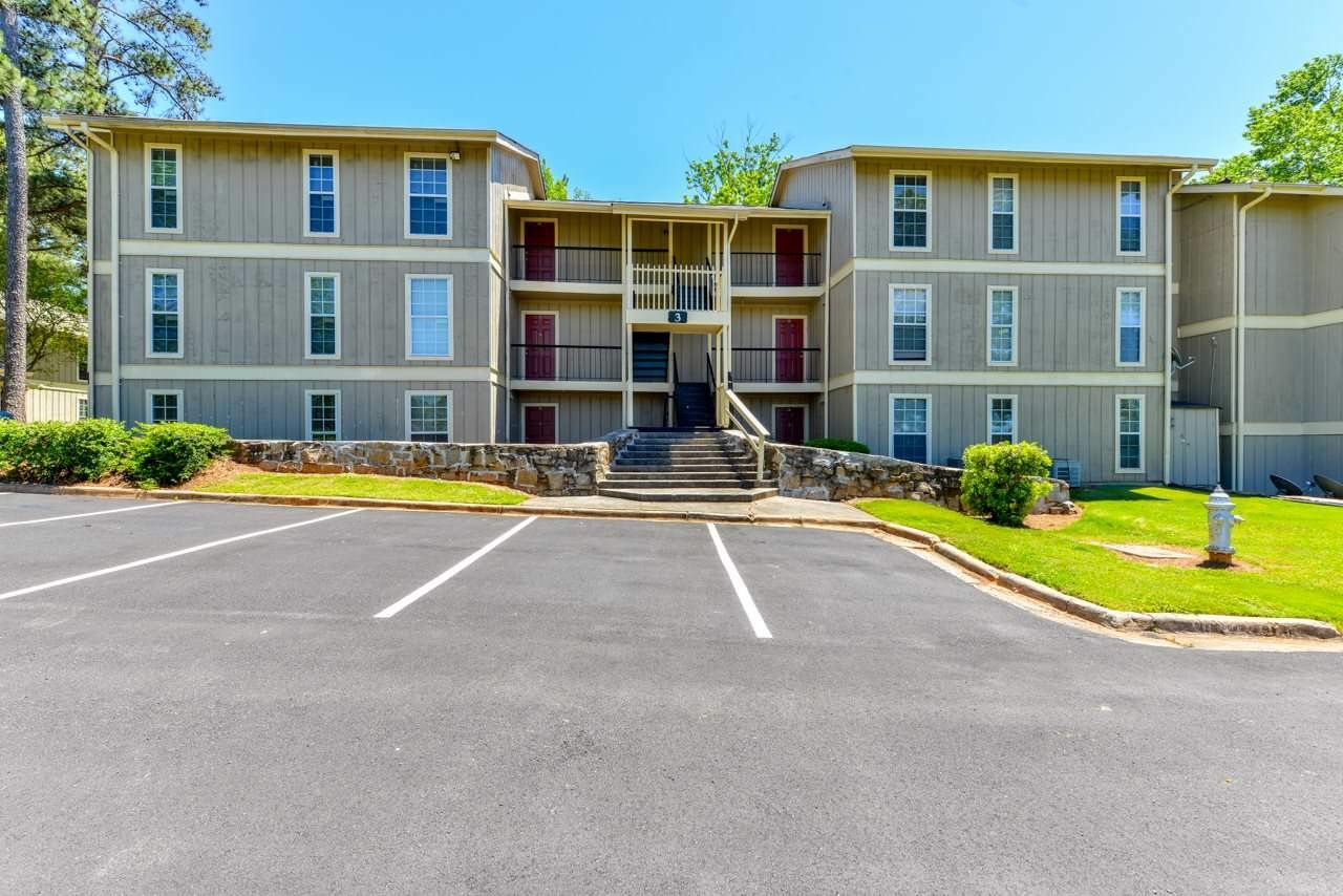 Linden Ridge, Stone Mountain (see pics & AVAIL)