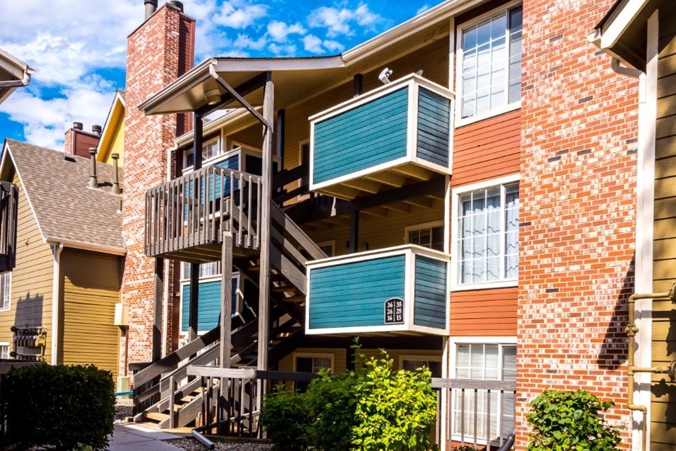 SkyView Apartment Homes, Westminster - (see pics & AVAIL)