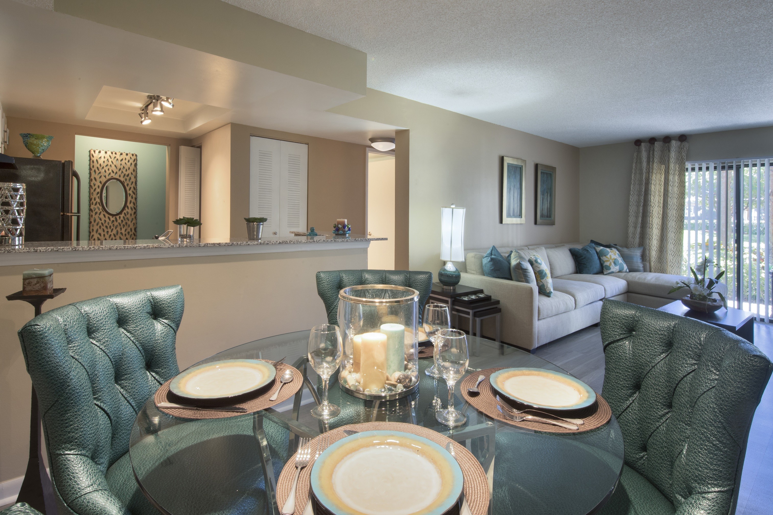 Cascades at the Hammocks, Miami (see pics & AVAIL)