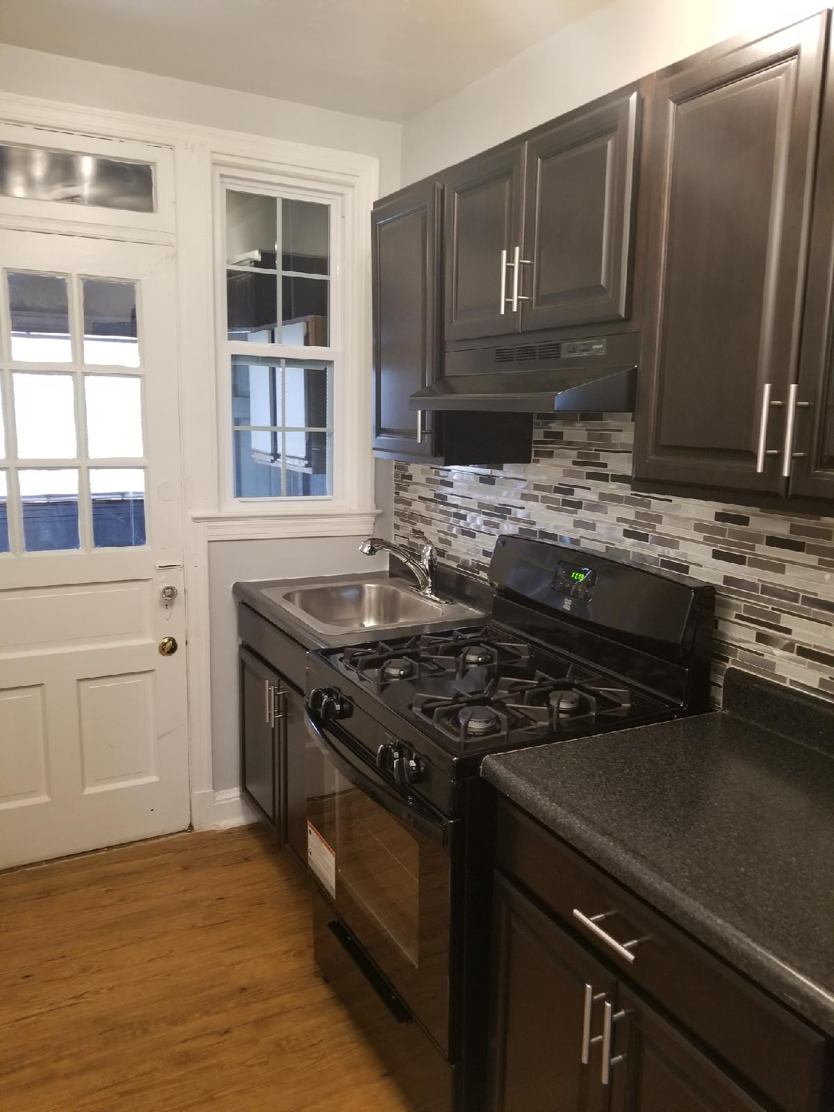 What’s the cheapest rental available in Washington, right now? (Hint