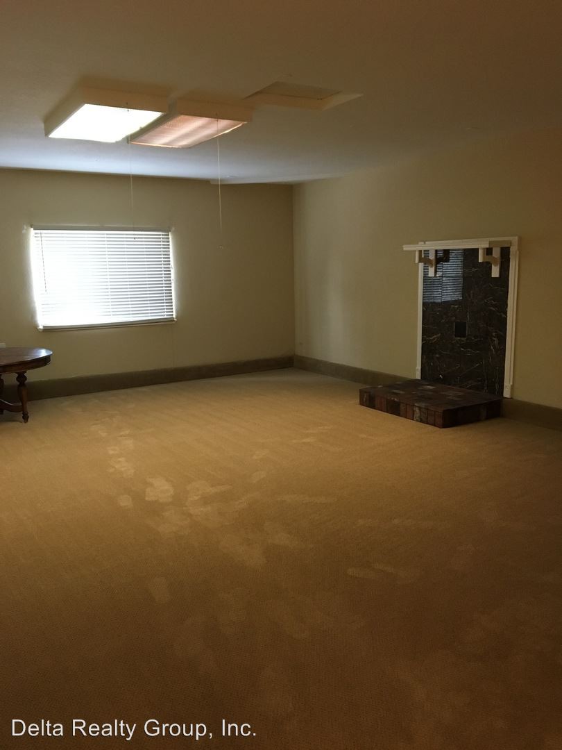 What's the most expensive residential rental available in Vallejo?