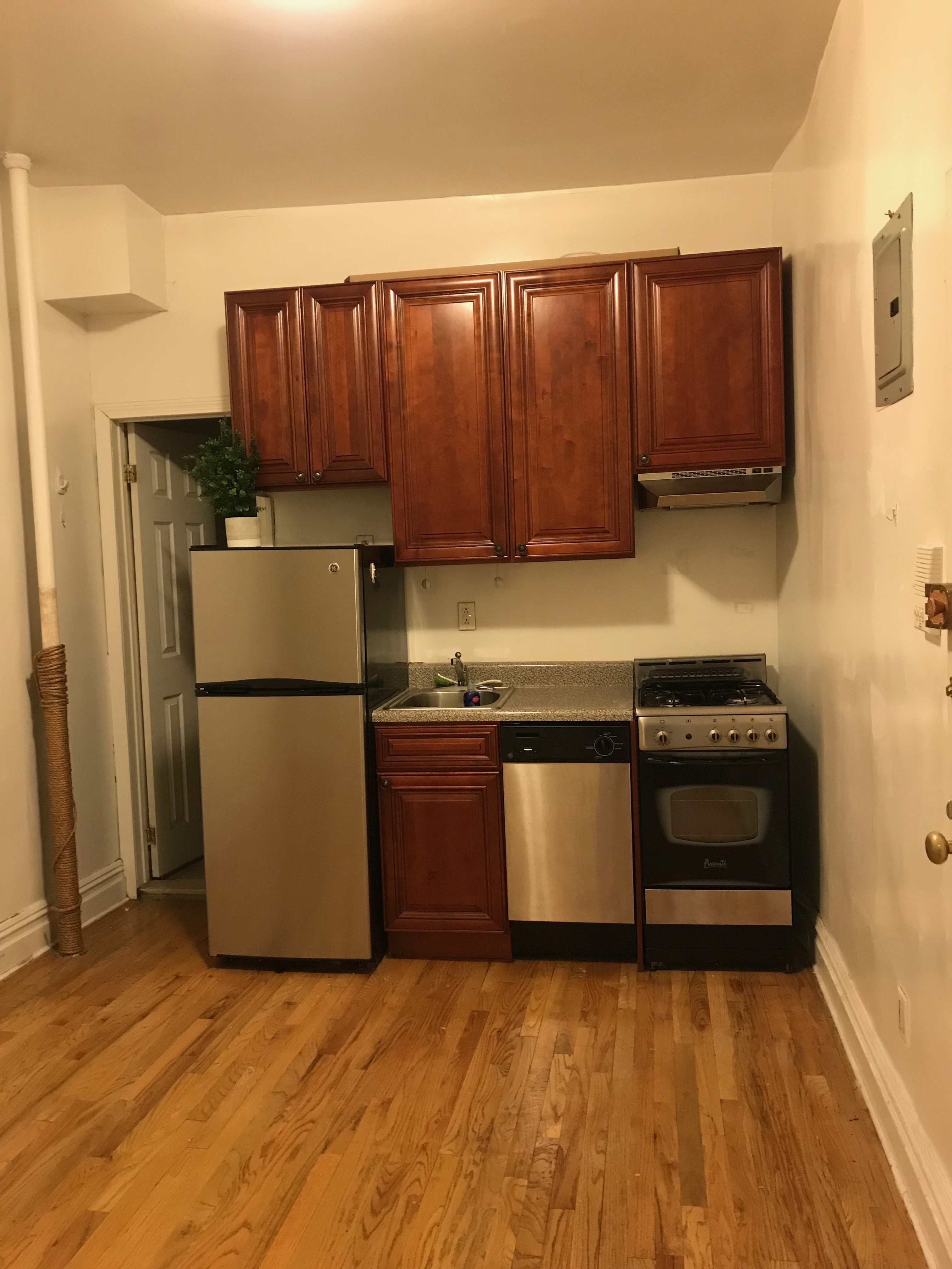 The Cheapest Apartment Rentals In Hell's Kitchen CBS New York