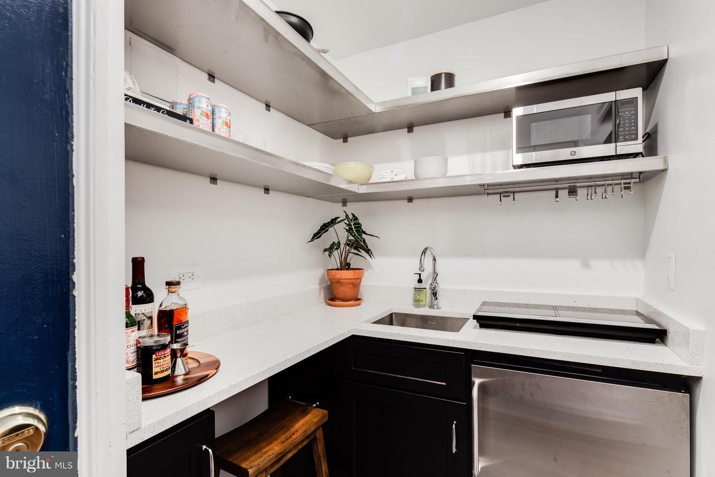 The cheapest apartment rentals in Adams explored